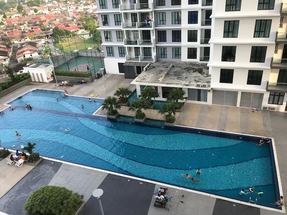 JB Staycation next to Paradigm Mall JB - photo 15