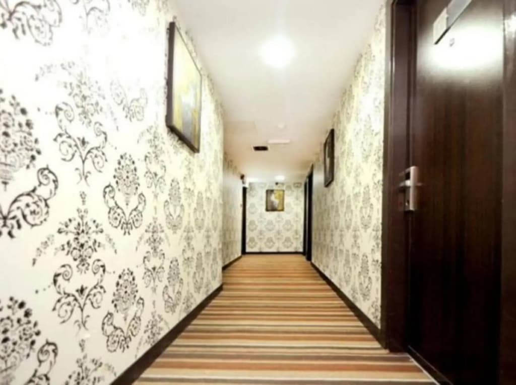 Celyn City Hotel - photo 10