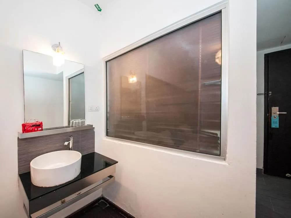 OYO 268 Le Hotel - photo 8