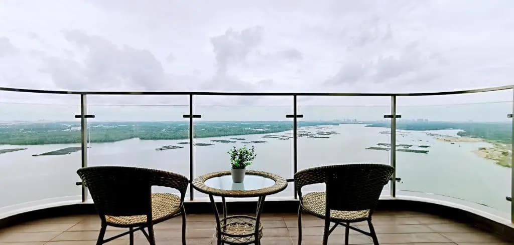 Superb Seaview Royal Strand Danga Bay Country Garden - photo 6