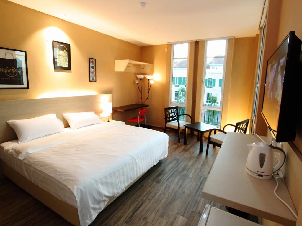 91 Street Boutique Inn - photo 2