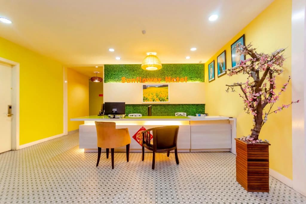 Sunflower Express Hotel - photo 2