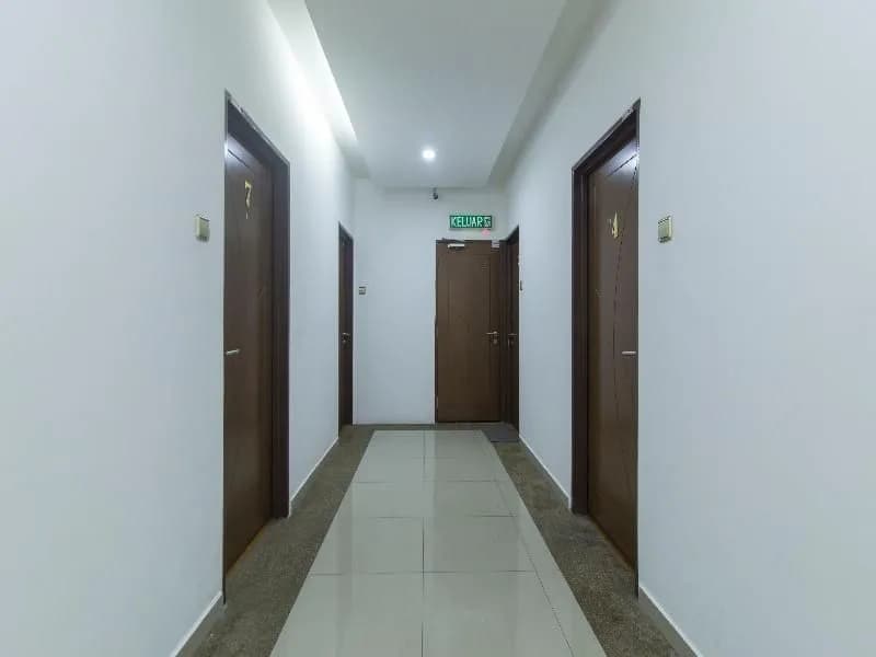 Capital O 90653 Maxwell Inn Boutique Hotel - photo 12