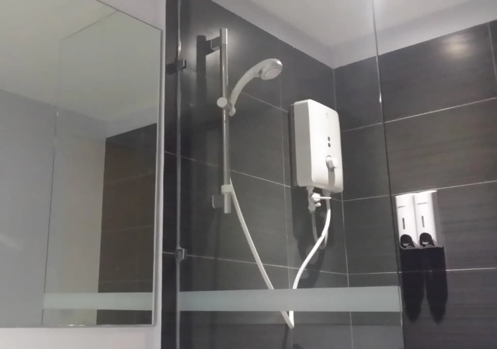 Eiffel Hotel Kelana Jaya - photo 10