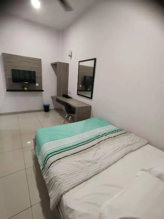 SWEET DREAM HOME 20PAX 3-Storey 5R5B SITIAWAN - photo 2