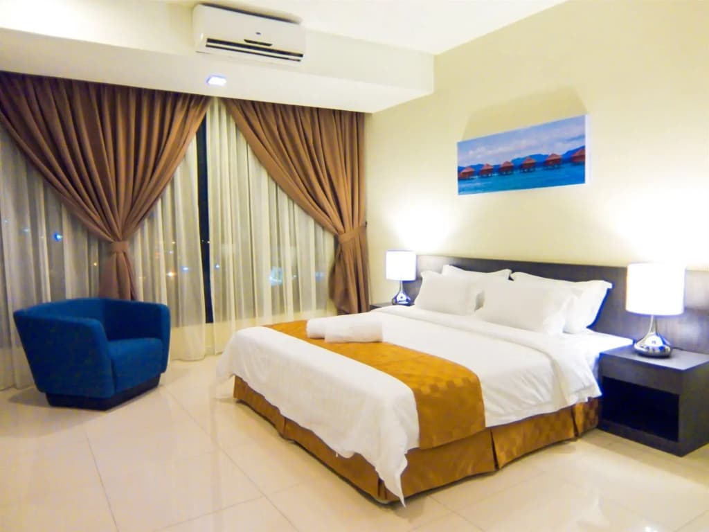 Sky Hotel Kota Kinabalu - photo 7