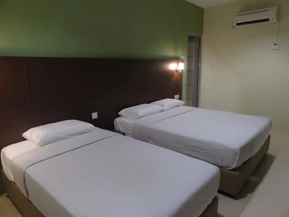 Radiant Hotel - photo 6