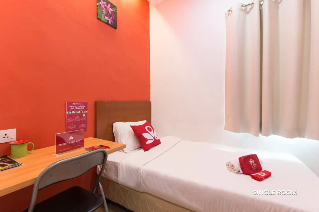 Colour Hotel - photo 4