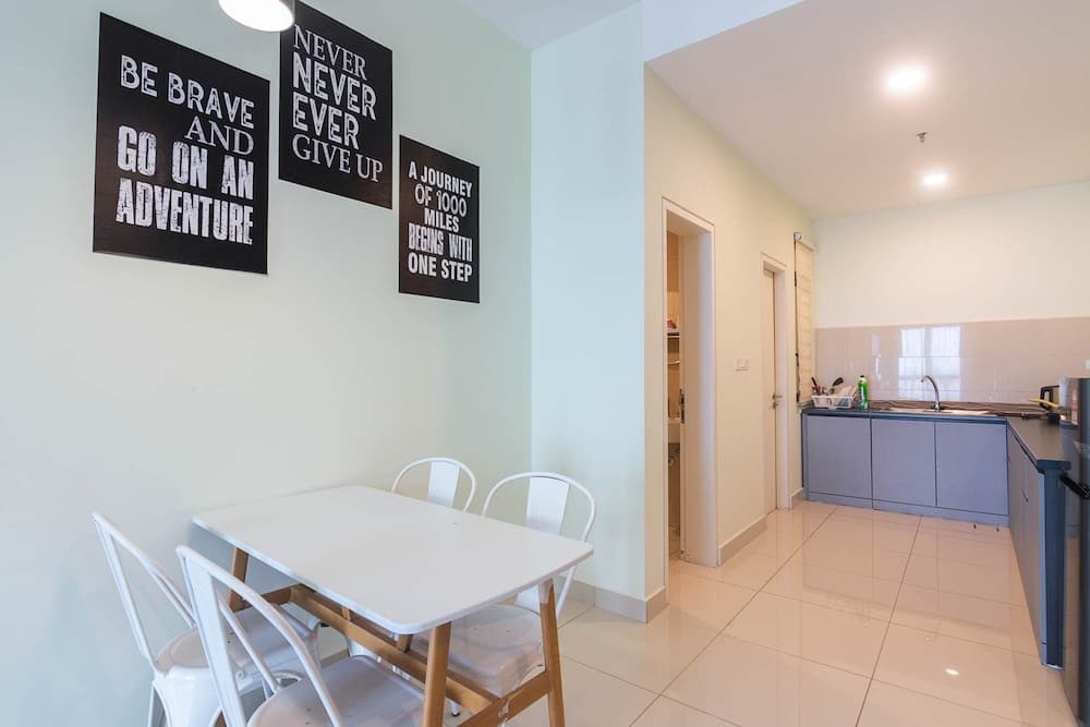 Family 2BR Apartment, Pool, Melaka City - photo 12