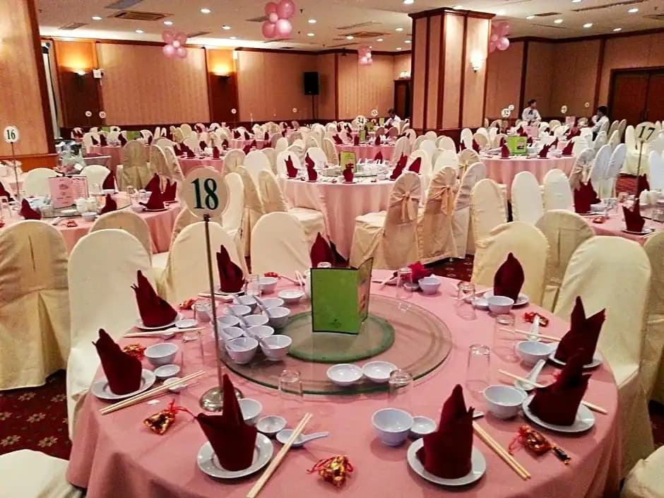 Dynasty Hotel - photo 12