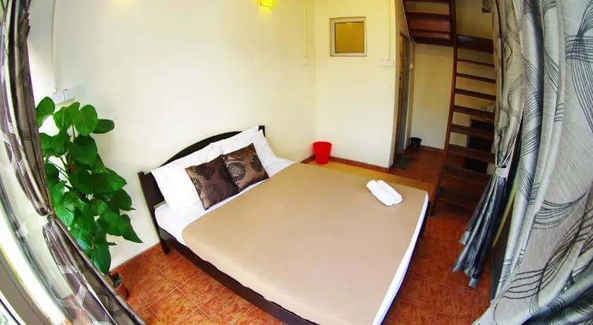 Corner Sayang Residence - photo 1