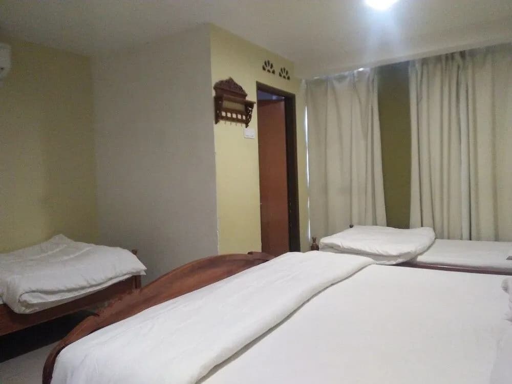 OYO 89689 Zahrin Hotel - photo 2