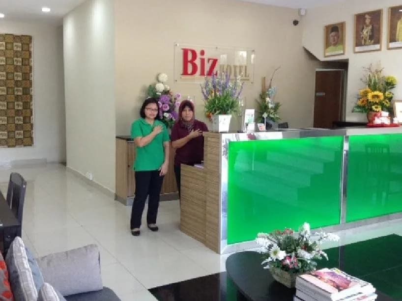 Biz Hotel Shah Alam - photo 16