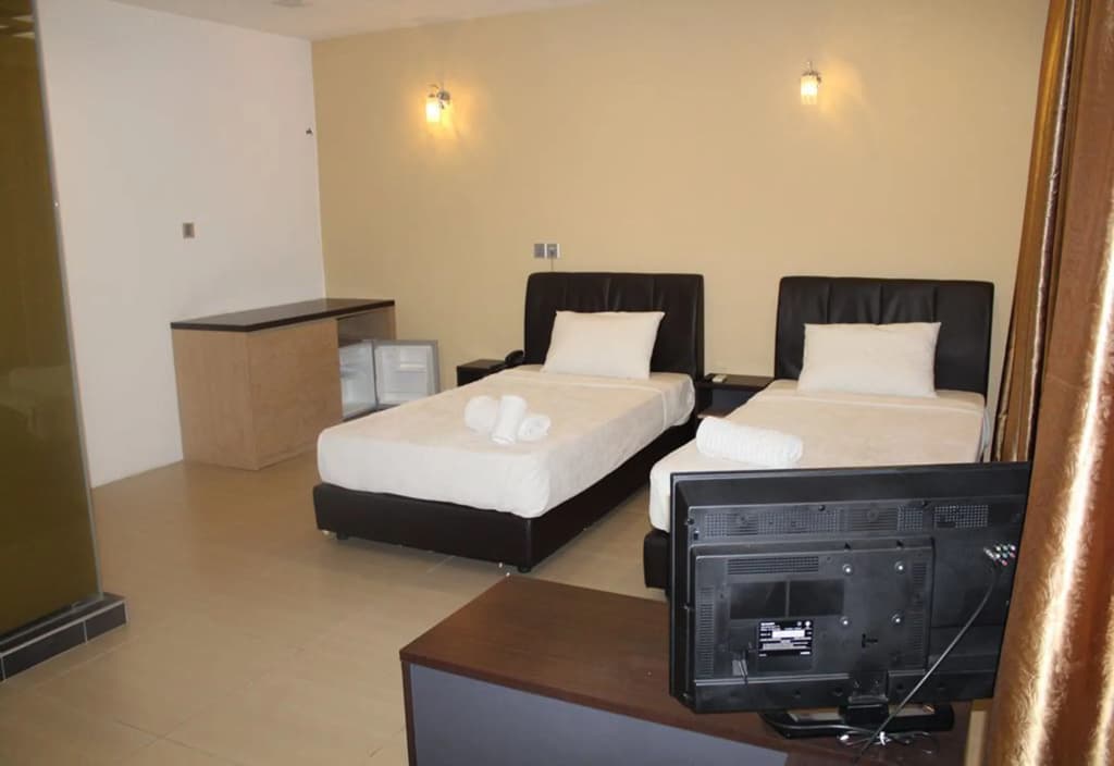 T Hotel Jalan Tar - photo 6