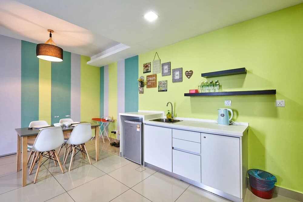 OYO Home 44002 Classic 2br Setia Alam Trefoil. - photo 22