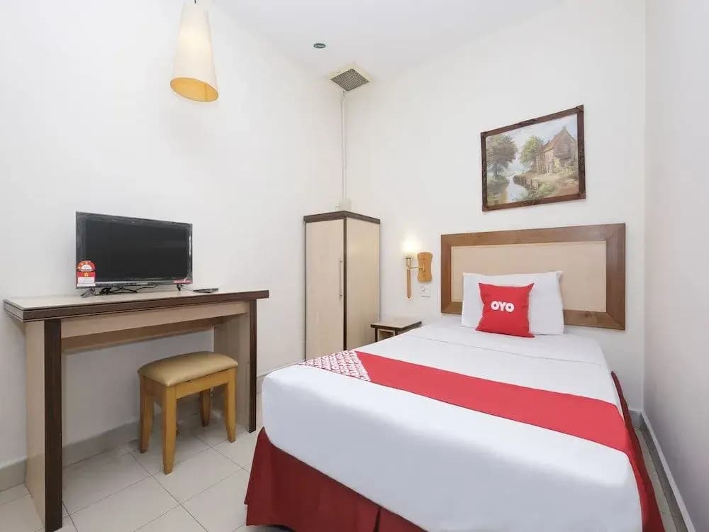 OYO 89968 Sri Sutra Hotel - photo 4