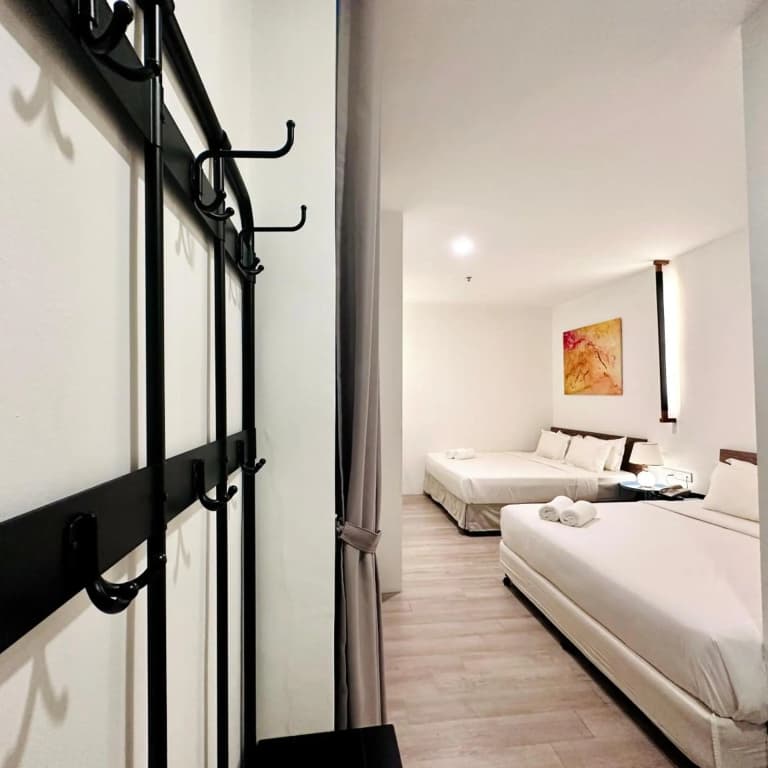 T Hotel Macallum - photo 47