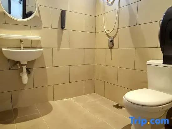 Cozy Home/Pool Cinema/Karaoke Jonker 1.2 km 20+8pax - photo 3