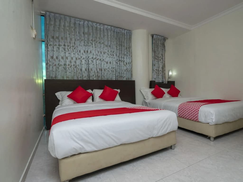 Fully Hotel Desa Tebrau - photo 4
