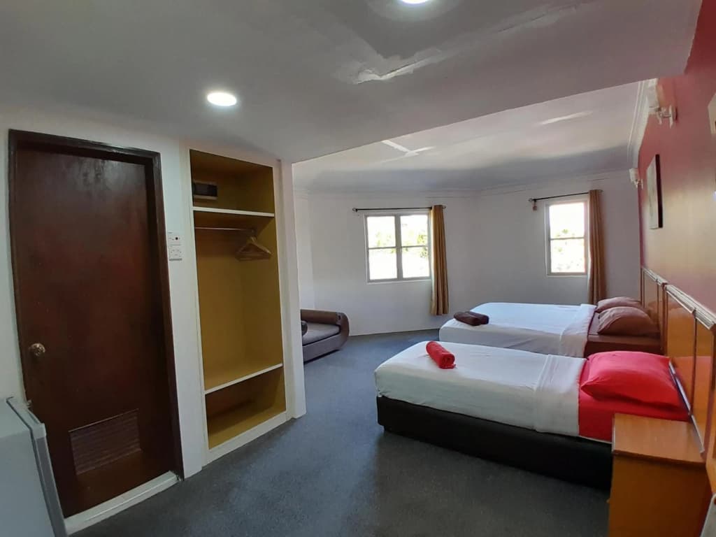 The Zuley Heritage Hotel - photo 11