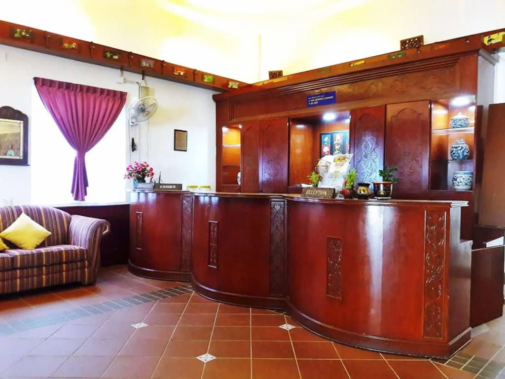 Shah's Beach Resort - photo 2