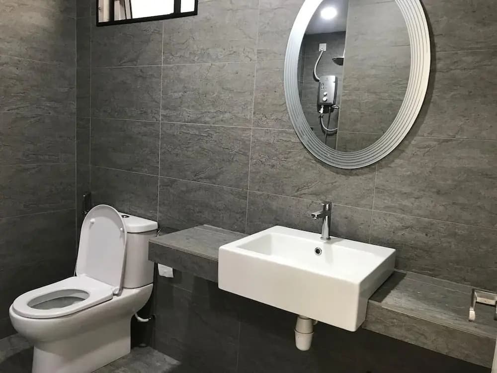 NEW Premium Homez Suite - photo 8