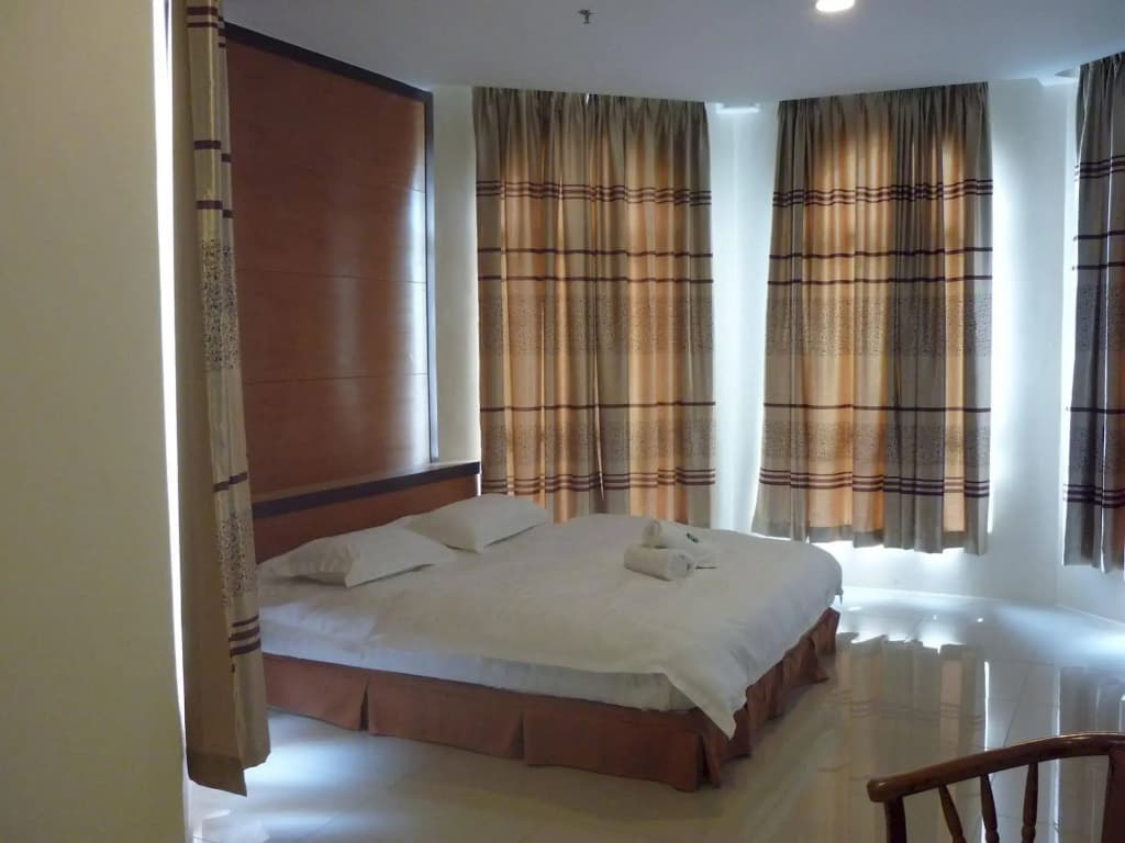Fame Hotel - photo 4