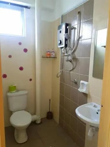 Leezahomestay - photo 8
