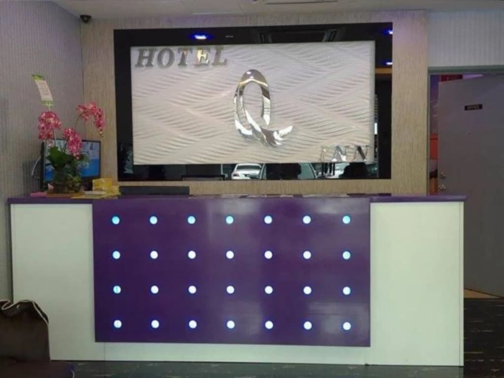 Hotel Q Inn - photo 2