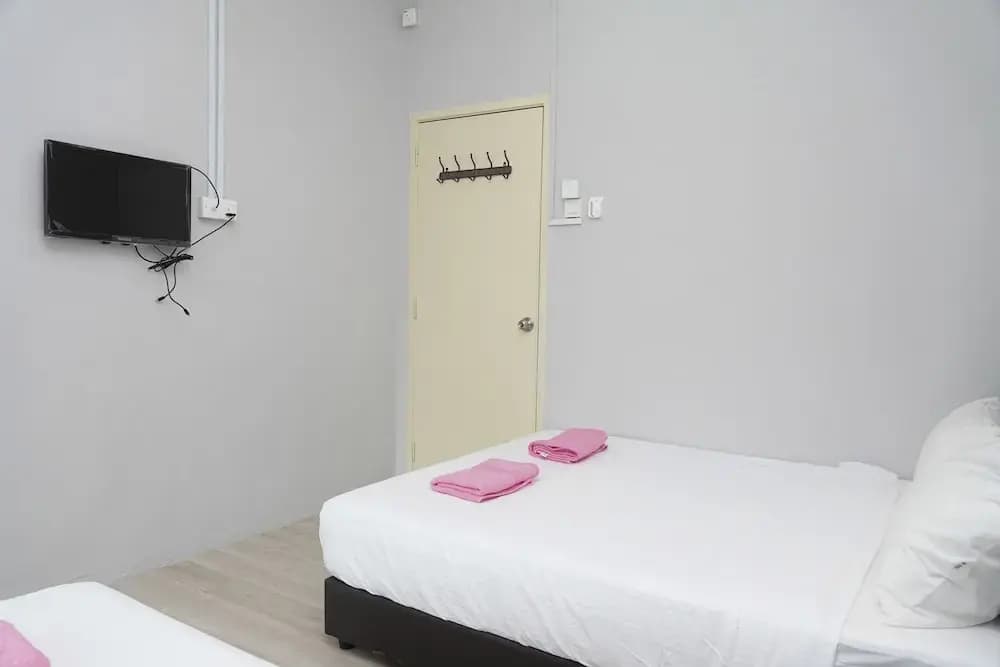 Ir inn Hotel - photo 5