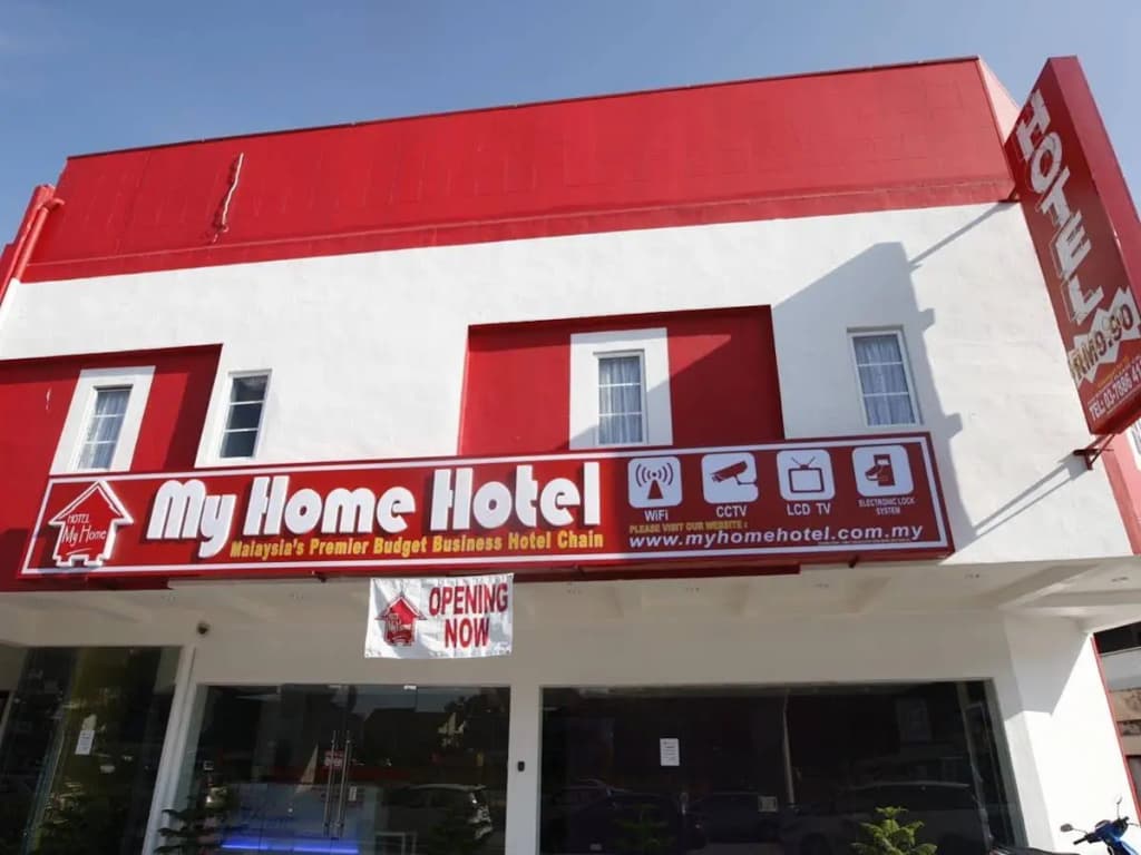 Hotel Holmes Kelana Jaya - photo 1