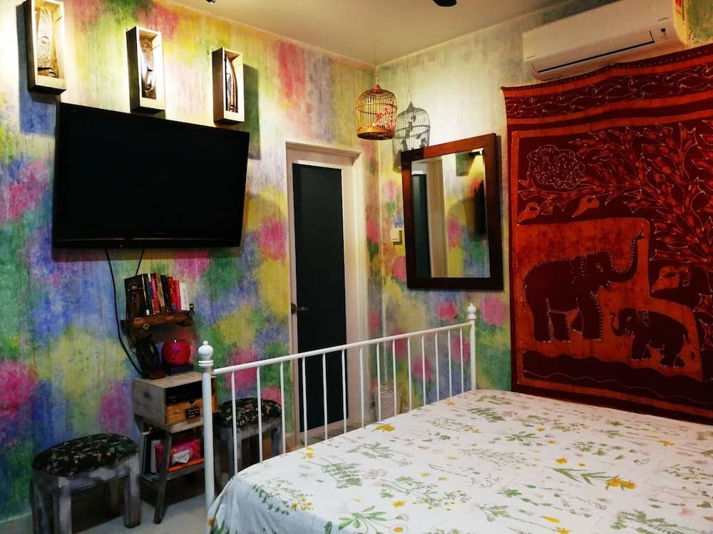 The Home of Happiness - photo 26