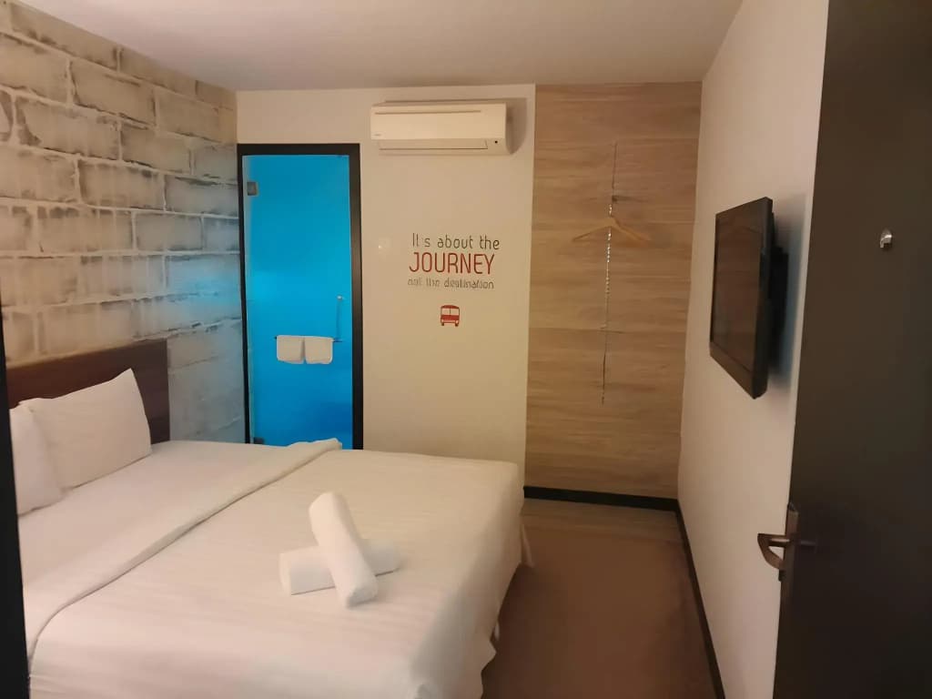 Hotel Regal Vista - photo 8