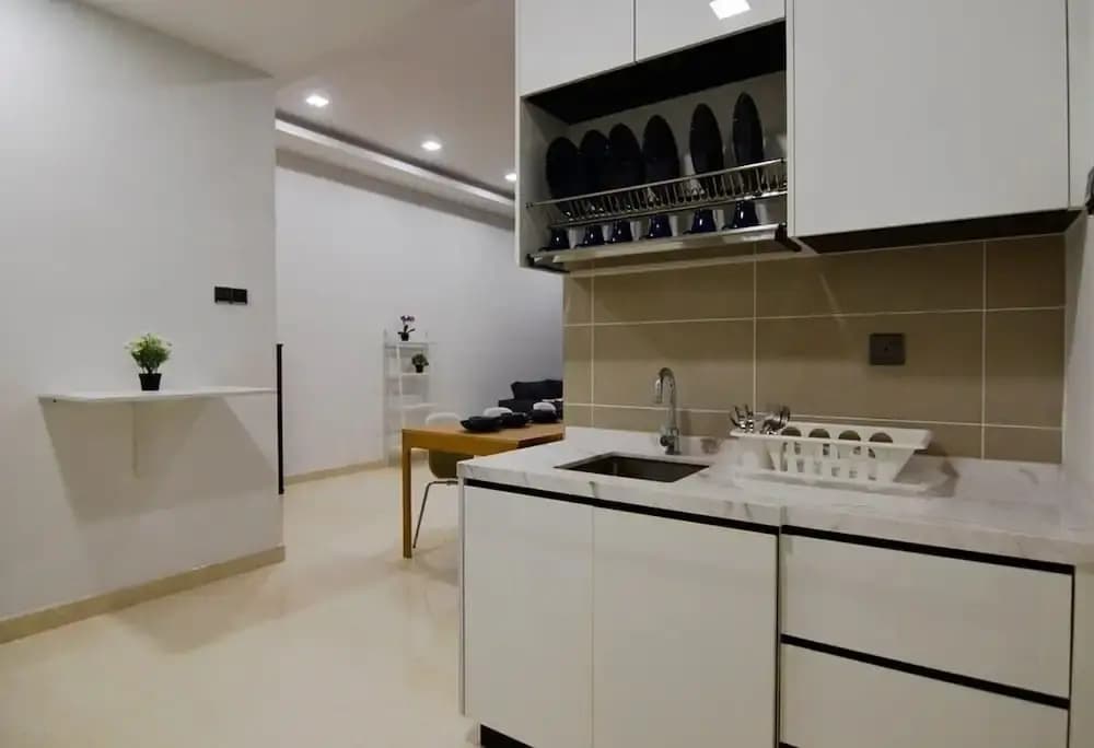 Comfy 2BR Tritower Suite Near JB Ciq, Jbcc & Capri - photo 23