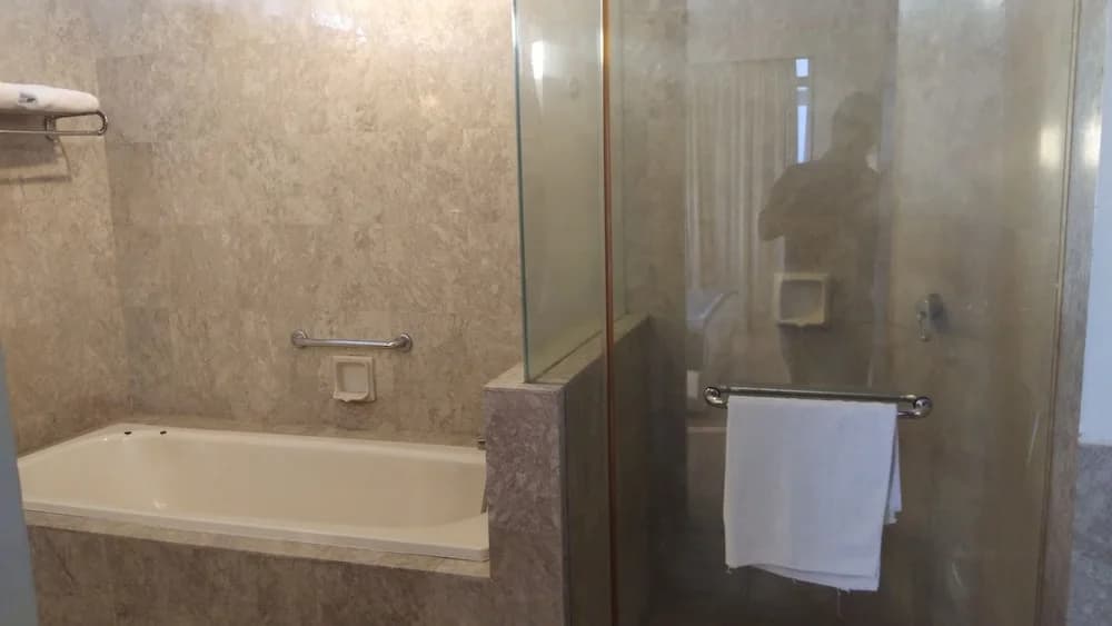 Times Square Private Service Suite At KL - photo 8