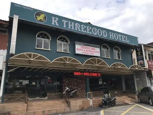 OYO 90487 K Threegod Hotel - photo 1