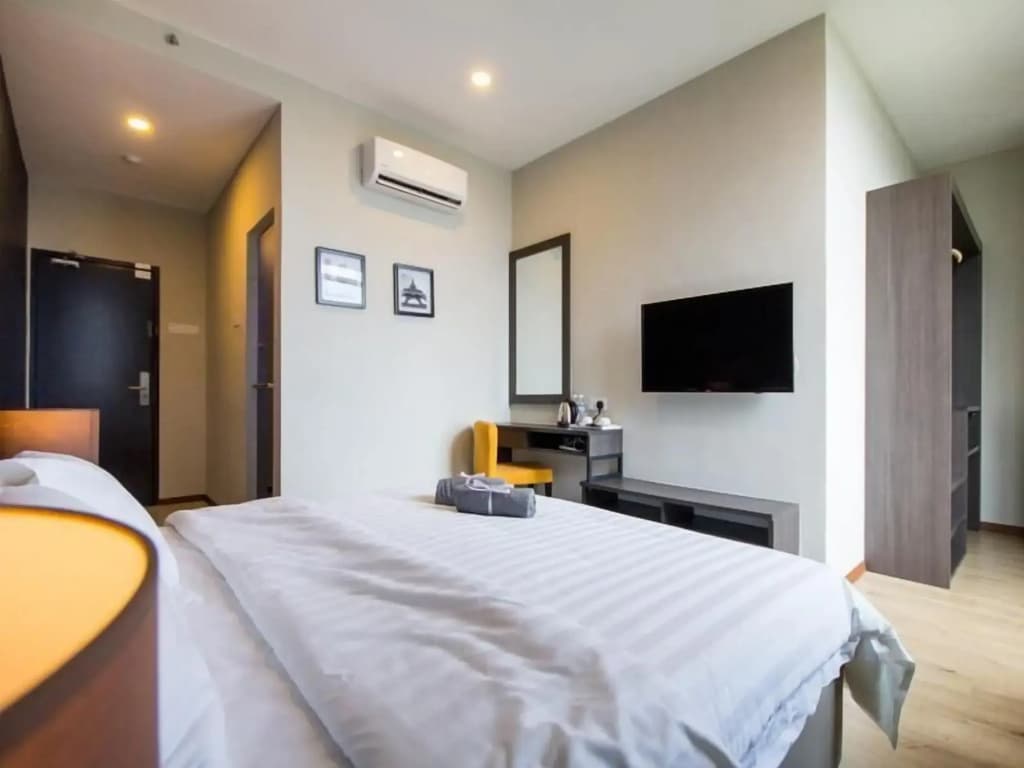 OMG Hotel - photo 4