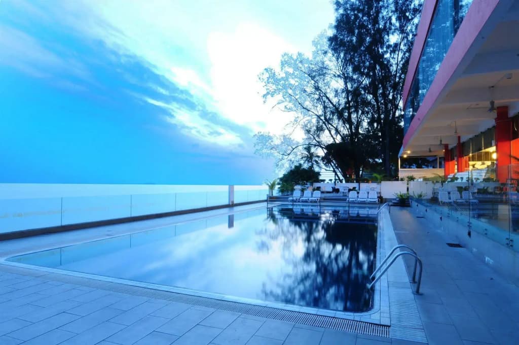 Hotel Sentral Seaview Penang @ Beachfront - photo 15
