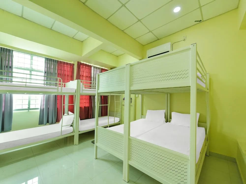 SPOT ON 90163 Kpfb Roomstay 2 - Hostel - photo 7