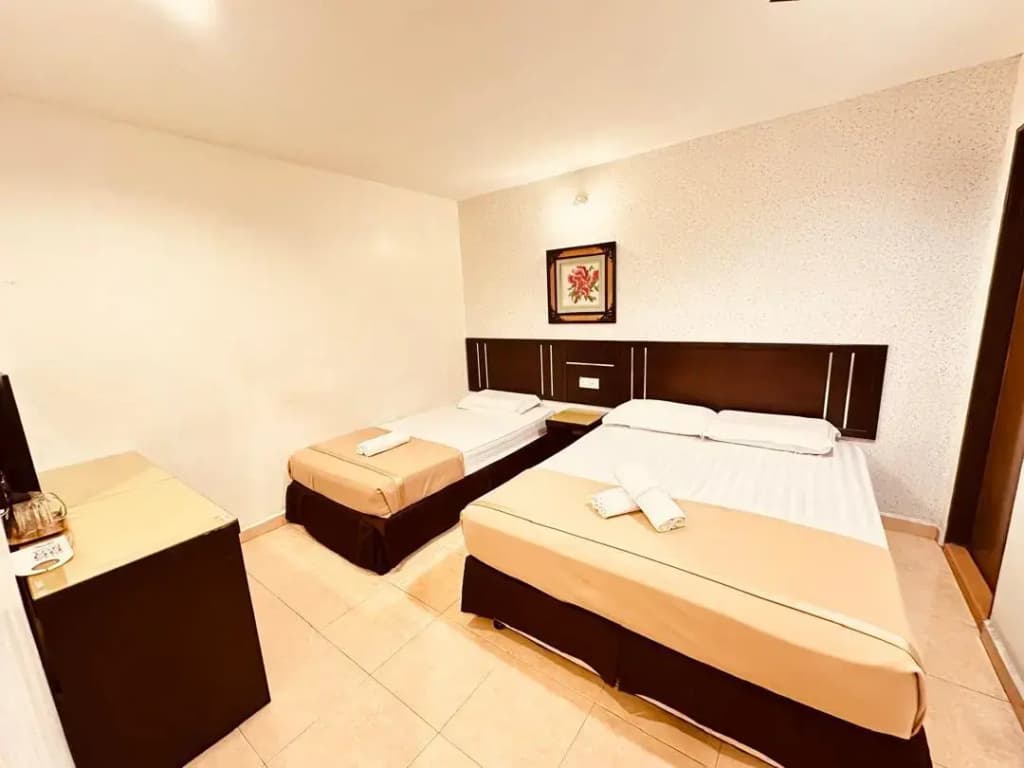 Rainbow Hotel - photo 6