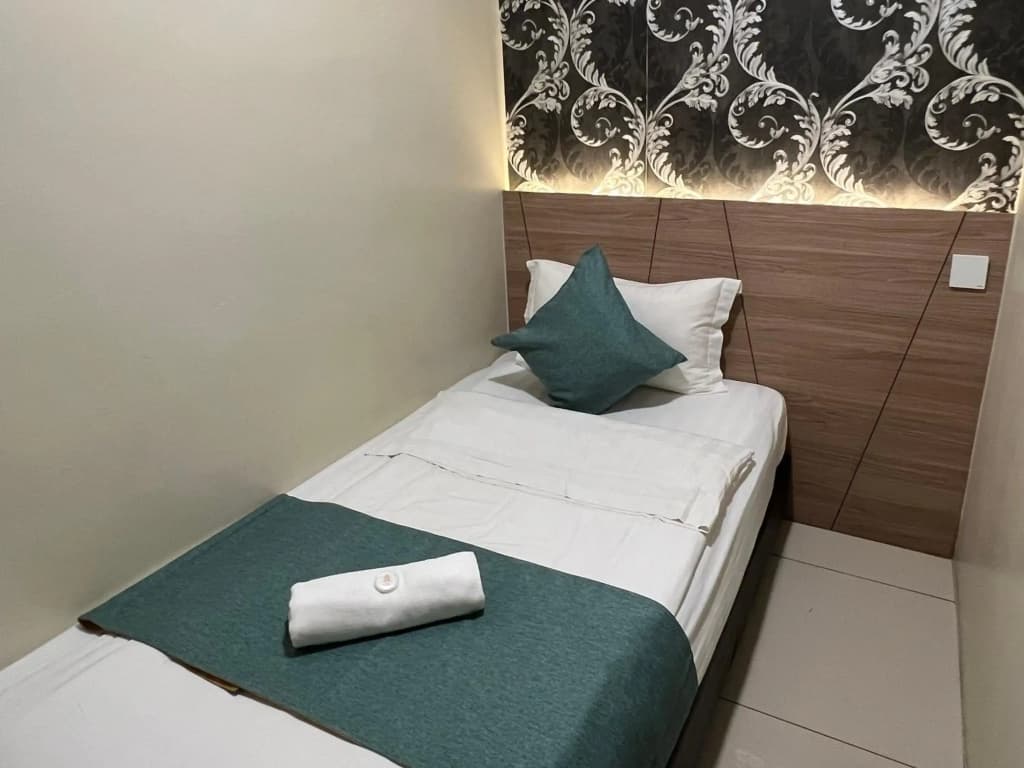 Kuantan Beserah Budget Hotel - photo 13
