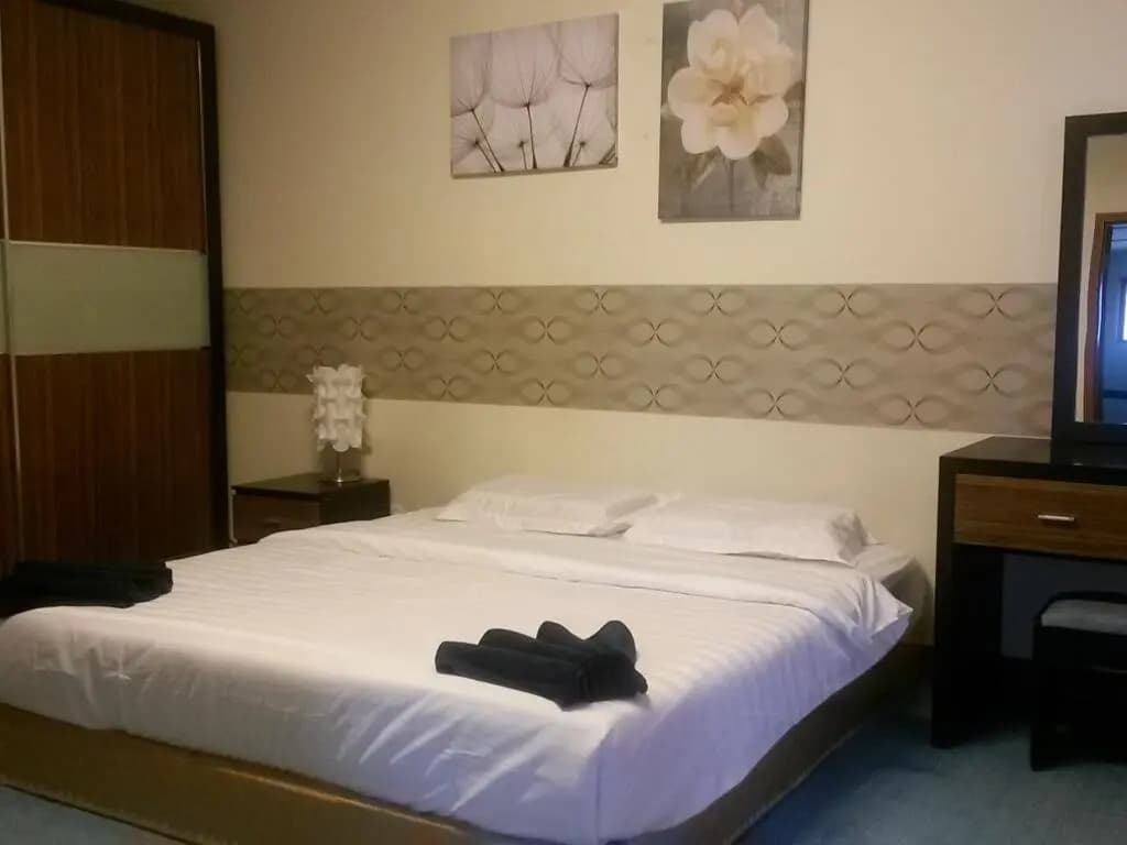 KK-Suites Residence @ Marina Court Resort Condominium - photo 1