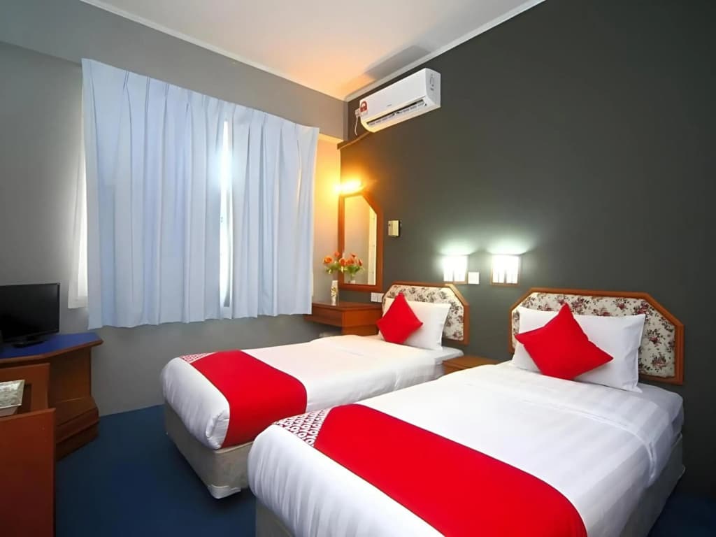 Hotel O Lutana - photo 4