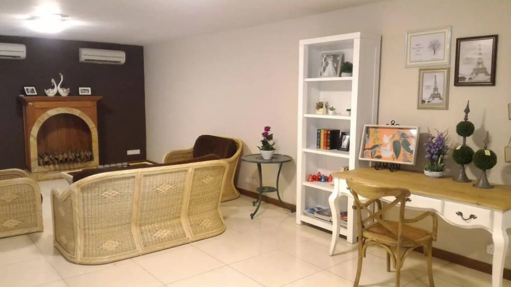 City Home Stay - photo 13