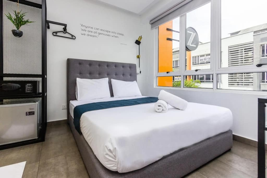 Z Hotel - photo 8