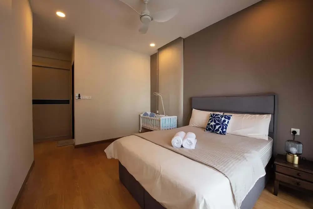 Comfy 3BR Apt in Danga Bay, Free Parking, Sea View - photo 2