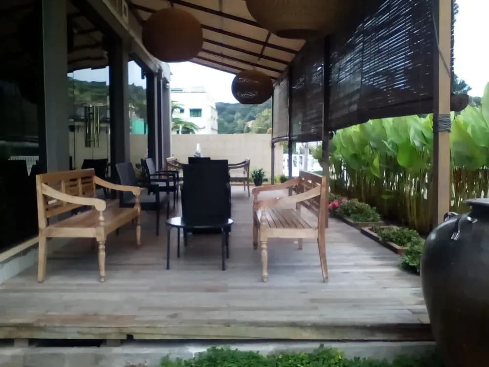 Bird's Nest Hotel - photo 16