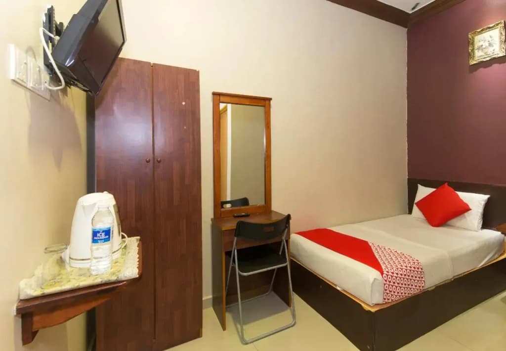 Saujana City Hotel by OYO Rooms - photo 13