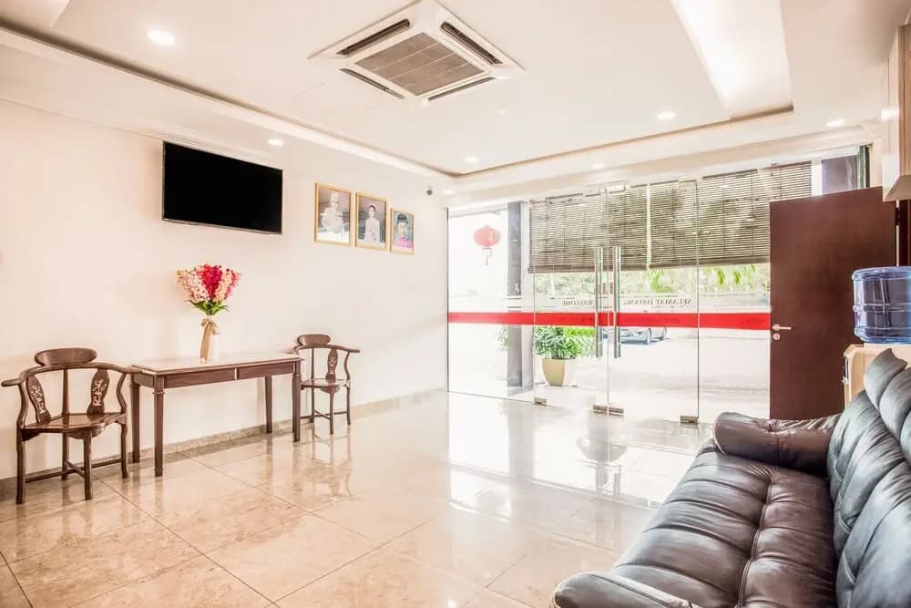 Oyo 89444 Sam Hotel - photo 2