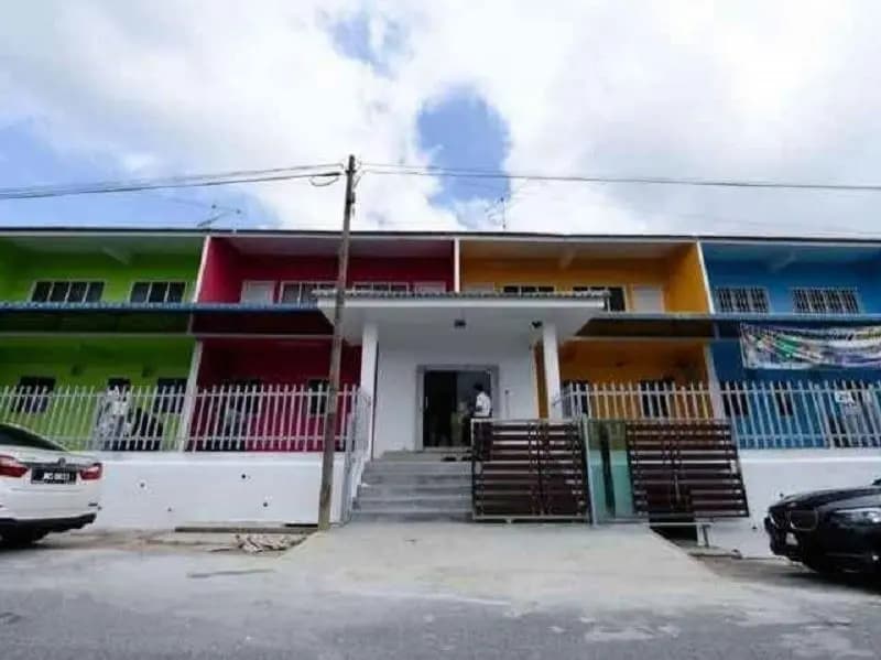 Greenpeace Guesthouse - photo 1